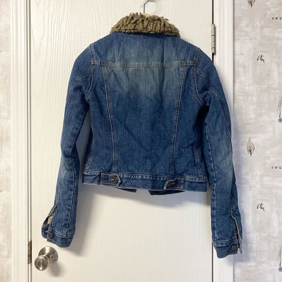Abercrombie & Fitch Sherpa lined Denim Jacket - Picture 5 of 5